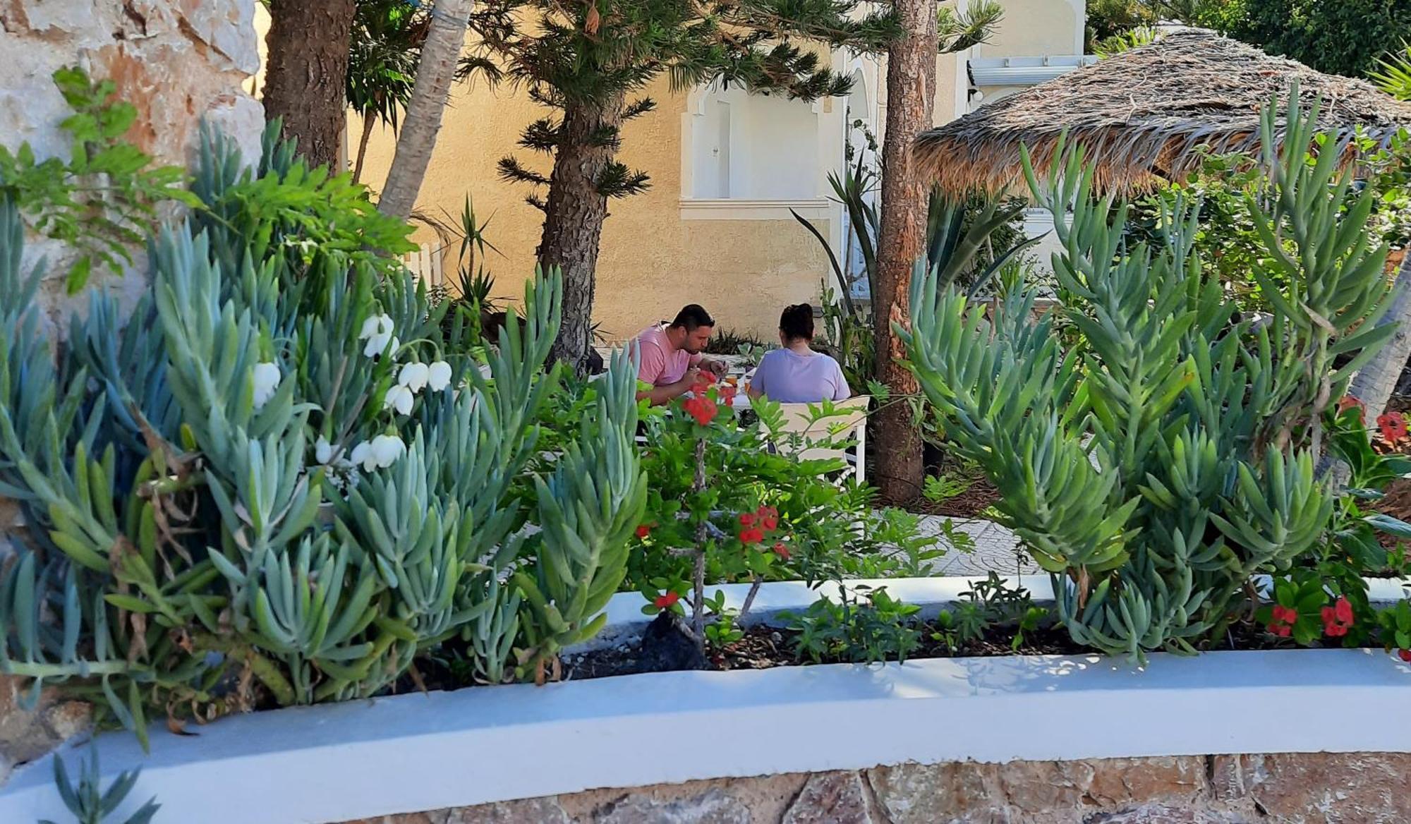 Hotel Zeus Kamari  Ngoại thất bức ảnh