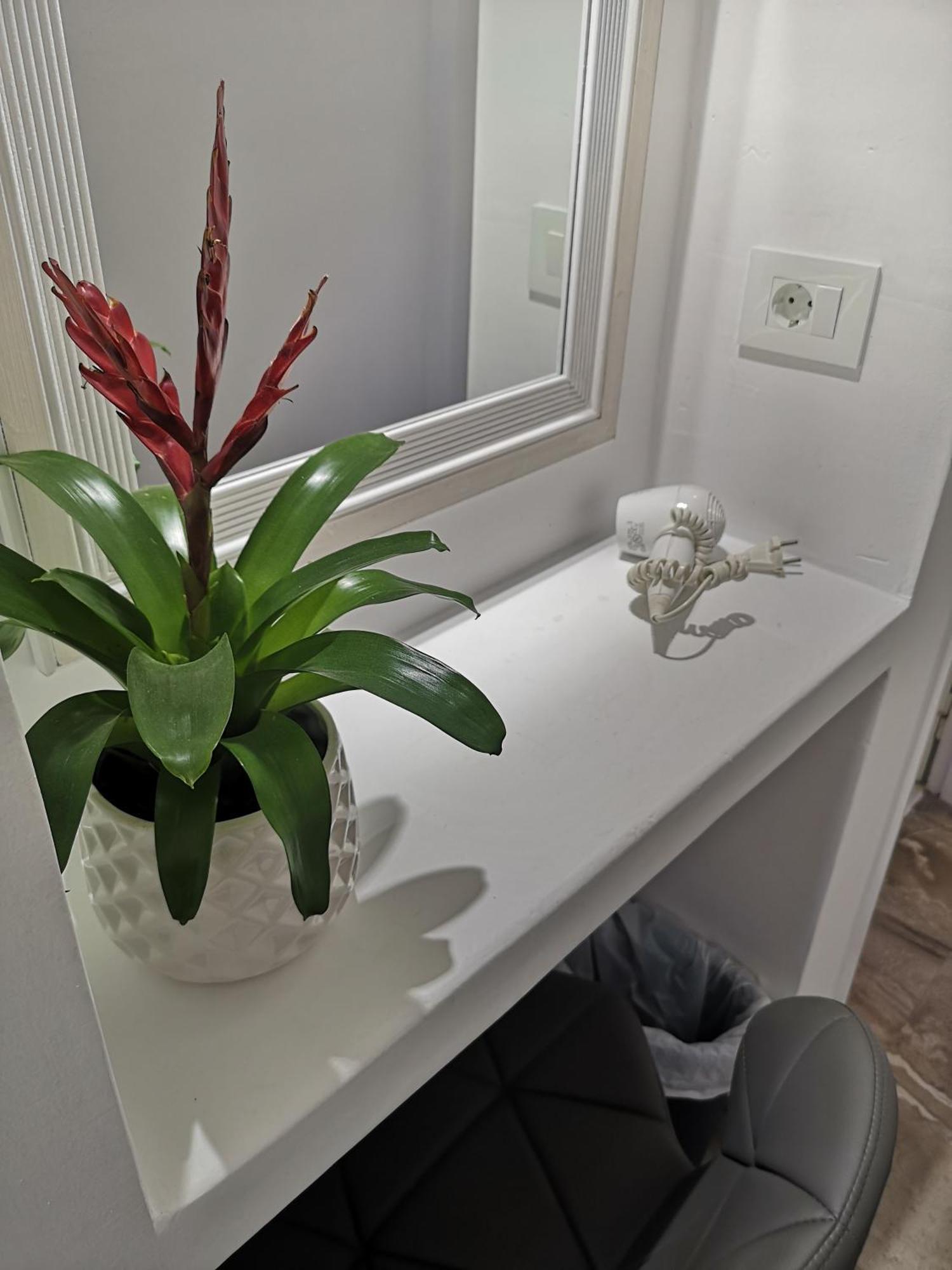 Hotel Zeus Kamari  Phòng bức ảnh